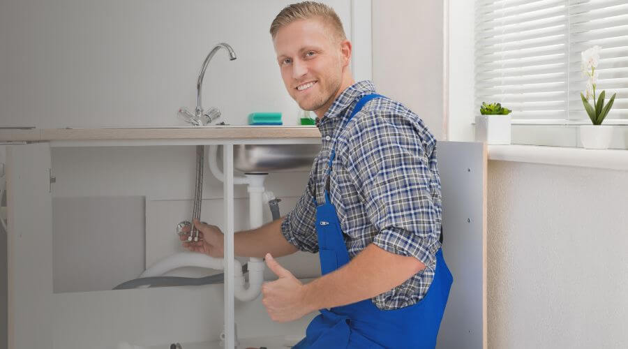 Expert burst pipe repair services in Novelty, OH